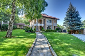 КЪЩА, 350 m2 - Holmes.bg КЪЩА, 350 m2