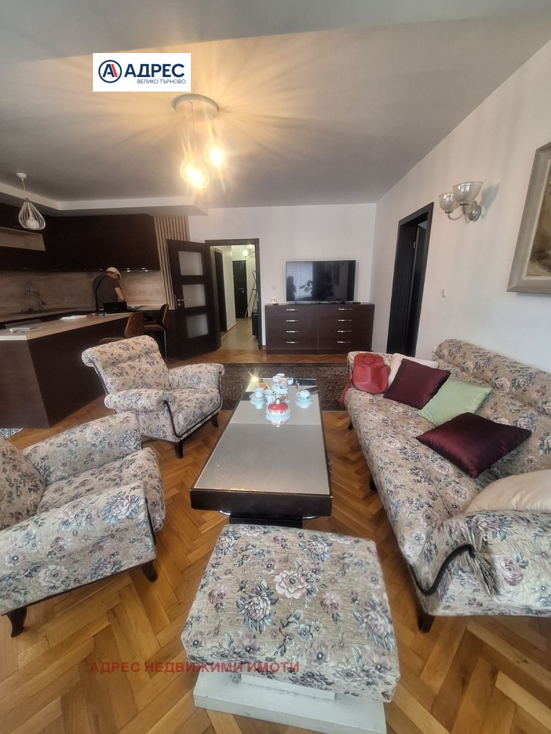 Под наем 3-СТАЕН, град Велико Търново, Център • 500 € / 977.91 лв. • 42714392 1 — Holmes.bg Под наем 3-СТАЕН, град Велико Търново, Център • 500 € / 977.91 лв. • 42714392 1