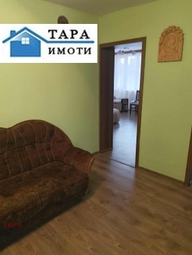 Дава под наем Етаж от къща, град Монтана