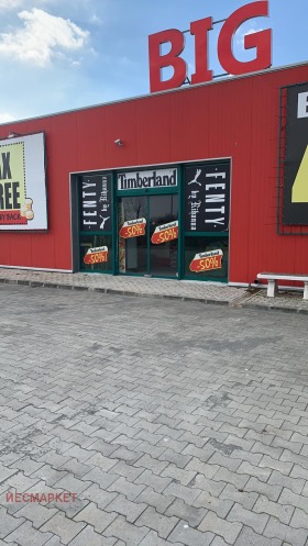 Магазини под наем в град Бургас, Пети километър - изображение 3 
