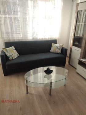 Обява Дава под наем 2-СТАЕН,град Пловдив, Център