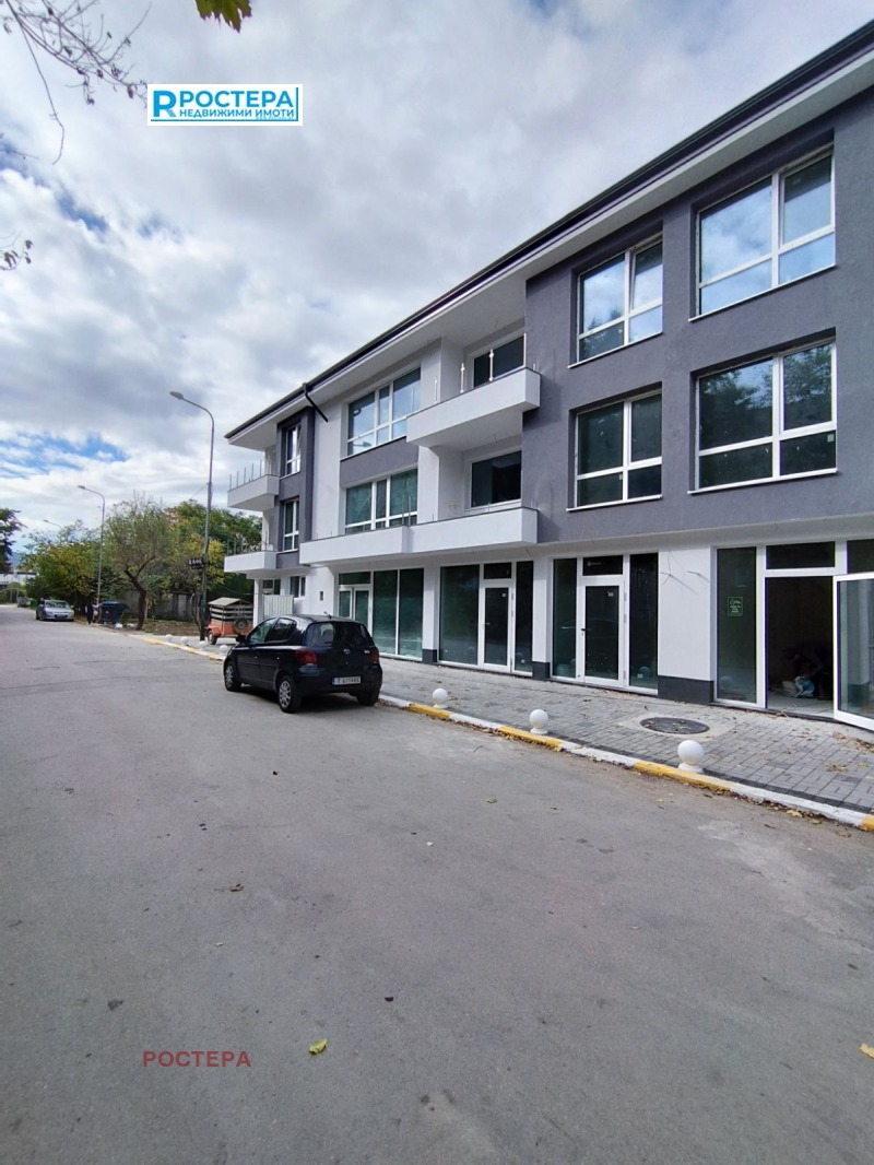 Под наем МАГАЗИН, град Търговище, Запад 1 • 210 € • 98813631 1 — Holmes.bg Под наем МАГАЗИН, град Търговище, Запад 1 • 210 € • 98813631 1
