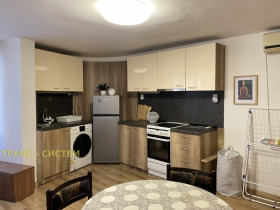 Обява Дава под наем 2-СТАЕН,град Бургас, Център