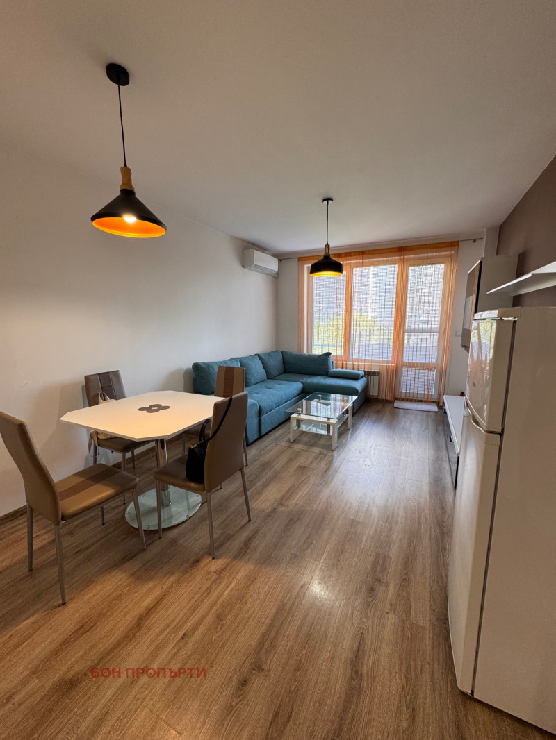 Под наем 2-СТАЕН, град София, Зона Б-19 • 600 € • 13655867 1 — Holmes.bg Под наем 2-СТАЕН, град София, Зона Б-19 • 600 € • 13655867 1