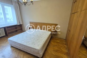 Дава под наем 3-стаен, град София