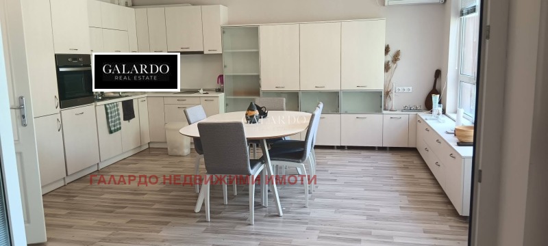 Под наем 3-СТАЕН, град Пловдив, Център • 750 € • 80934877 1 — Holmes.bg Под наем 3-СТАЕН, град Пловдив, Център • 750 € • 80934877 1