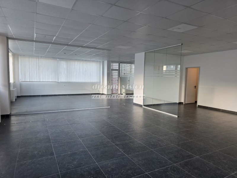 Под наем ОФИС, град София, Младост 4 • 1391 € / 2720.56 лв. • 12909584 1 — Holmes.bg Под наем ОФИС, град София, Младост 4 • 1391 € / 2720.56 лв. • 12909584 1