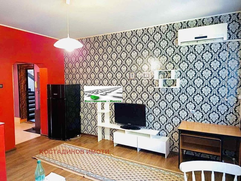 Под наем 2-СТАЕН, град Пловдив, Център • 550 € • 88756328 1 — Holmes.bg Под наем 2-СТАЕН, град Пловдив, Център • 550 € • 88756328 1