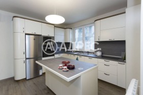 3-СТАЕН, 135 m2 - Holmes.bg 3-СТАЕН, 135 m2