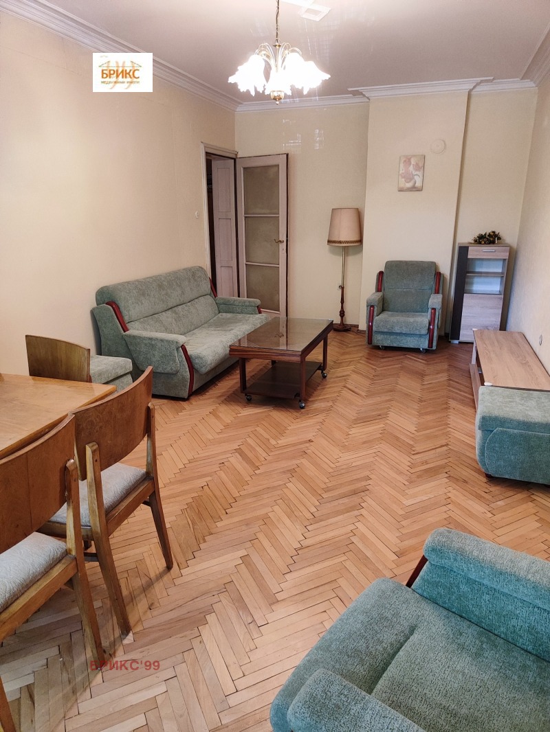 Под наем 2-СТАЕН, град София, Яворов • 500 € / 977.91 лв. • 21691557 1 — Holmes.bg Под наем 2-СТАЕН, град София, Яворов • 500 € / 977.91 лв. • 21691557 1