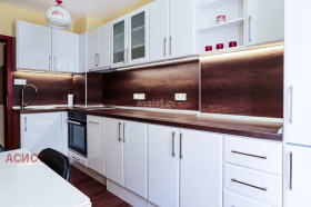 Обява Дава под наем 4-СТАЕН,град София, Хладилника