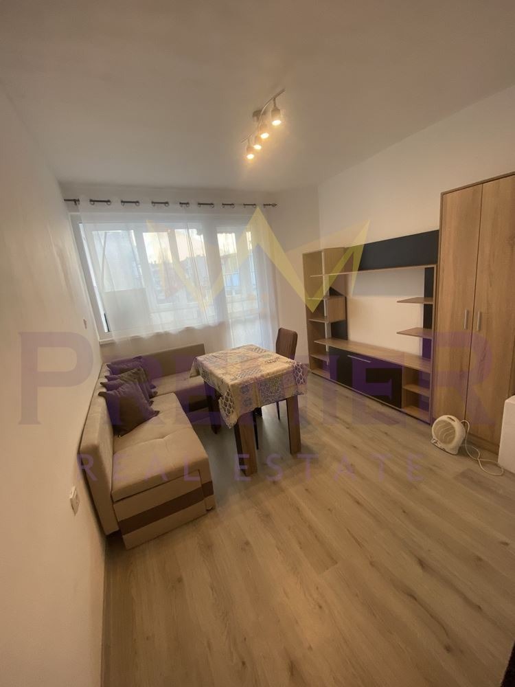 Дава под Наем 1-стаен в град Варна, Център, 30 кв.м, 230 € – 449,84 лв. Дава под Наем 1-стаен в град Варна, Център, 30 кв.м, 230 € – 449,84 лв.