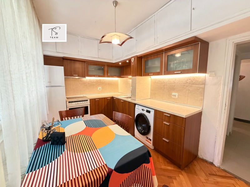 Под наем 2-СТАЕН, град София, Иван Вазов • 550 € • 39822375 1 — Holmes.bg Под наем 2-СТАЕН, град София, Иван Вазов • 550 € • 39822375 1