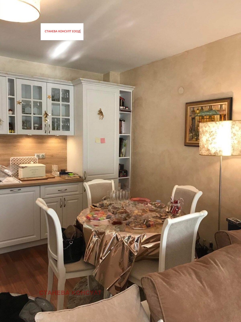 Под наем 2-СТАЕН, град София, Лозенец • 750 € • 97139992 1 — Holmes.bg Под наем 2-СТАЕН, град София, Лозенец • 750 € • 97139992 1