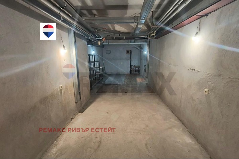 Под наем ГАРАЖ, ПАРКОМЯСТО, град Русе, Ялта • 180 € • 47781166 1 — Holmes.bg Под наем ГАРАЖ, ПАРКОМЯСТО, град Русе, Ялта • 180 € • 47781166 1