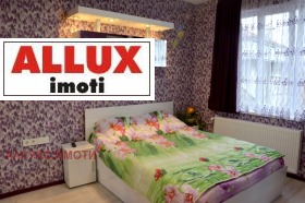 Обява Дава под наем 3-СТАЕН,град Русе, Център