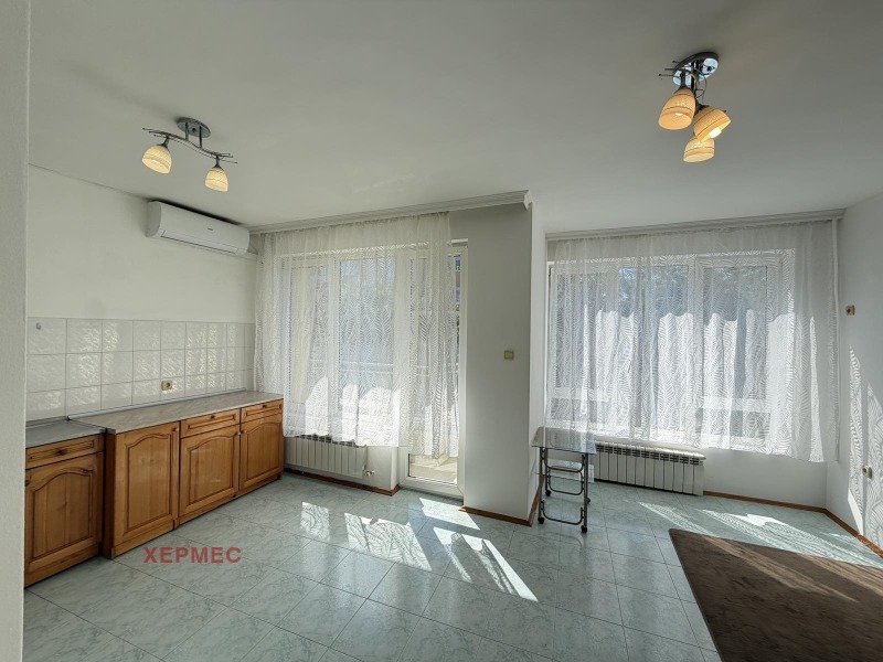 Под наем 2-СТАЕН, град Бургас, Център • 350 € / 684.54 лв. • 60014087 1 — Holmes.bg Под наем 2-СТАЕН, град Бургас, Център • 350 € / 684.54 лв. • 60014087 1