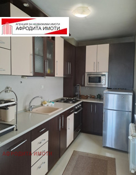 Обява Дава под наем 3-СТАЕН,град Стара Загора, Център