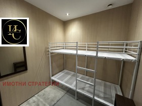 Обява Дава под наем СТАЯ,град Варна, Център>