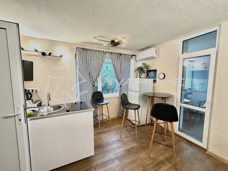 Под наем 3-СТАЕН, град Варна, Център • 600 € • 89144027 1 — Holmes.bg Под наем 3-СТАЕН, град Варна, Център • 600 € • 89144027 1