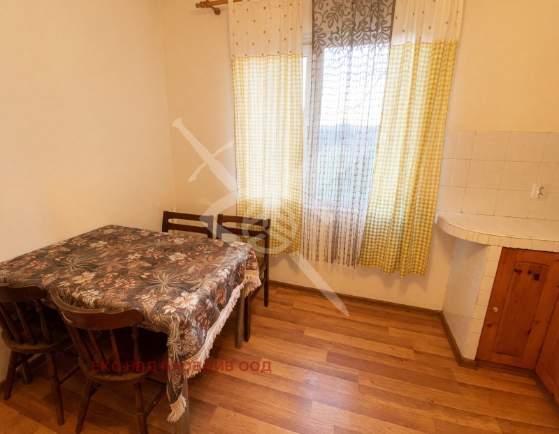 Под наем 3-СТАЕН, град Пловдив, Тракия • 250 € / 488.96 лв. • 94607756 1 — Holmes.bg Под наем 3-СТАЕН, град Пловдив, Тракия • 250 € / 488.96 лв. • 94607756 1