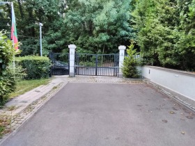 Дава под наем 3-стаен, град София