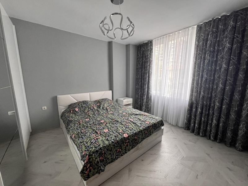 Под наем 2-СТАЕН, град Шумен, Център • 380 € • 31397319 1 — Holmes.bg Под наем 2-СТАЕН, град Шумен, Център • 380 € • 31397319 1