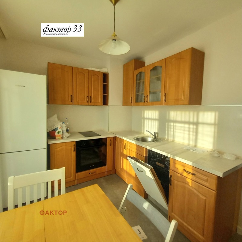 Под наем 3-СТАЕН, град София, Младост 2 • 700 € / 1369.08 лв. • 21469056 1 — Holmes.bg Под наем 3-СТАЕН, град София, Младост 2 • 700 € / 1369.08 лв. • 21469056 1