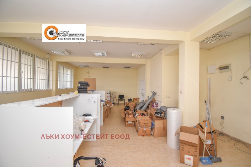 Под наем СКЛАД, град София, Люлин 8 • 1400 € / 2738.16 лв. • 67847645 1 — Holmes.bg Под наем СКЛАД, град София, Люлин 8 • 1400 € / 2738.16 лв. • 67847645 1