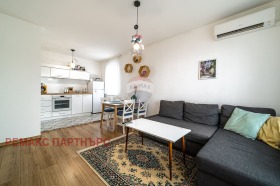 Обява Дава под наем 2-СТАЕН,град Варна, Зимно кино Тракия