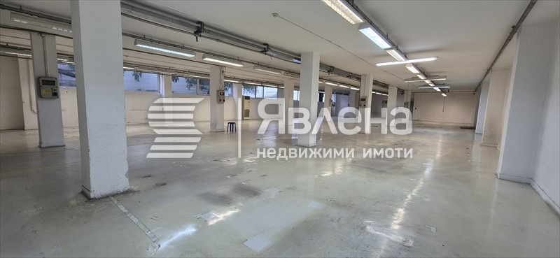 Под наем ПРОМ. ПОМЕЩЕНИЕ, град Пловдив, Индустриална зона - Тракия • 11025 € / 21563.03 лв. • 14294612 1 — Holmes.bg Под наем ПРОМ. ПОМЕЩЕНИЕ, град Пловдив, Индустриална зона - Тракия • 11025 € / 21563.03 лв. • 14294612 1