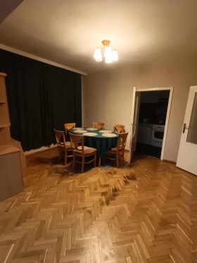 Обява Дава под наем 3-СТАЕН,град Стара Загора, Център