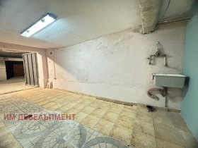 ГАРАЖ, ПАРКОМЯСТО, 19 m2 - Holmes.bg ГАРАЖ, ПАРКОМЯСТО, 19 m2