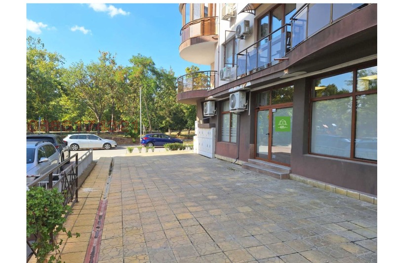 Под наем МАГАЗИН, град Велико Търново, Център • 600 € • 24943242 1 — Holmes.bg Под наем МАГАЗИН, град Велико Търново, Център • 600 € • 24943242 1