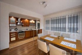 3-СТАЕН, 120 m2 - Holmes.bg 3-СТАЕН, 120 m2