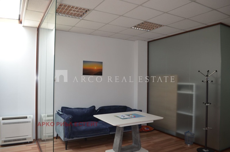 Под наем ОФИС, град София, Студентски град • 924 € / 1807.19 лв. • 56303448 1 — Holmes.bg Под наем ОФИС, град София, Студентски град • 924 € / 1807.19 лв. • 56303448 1