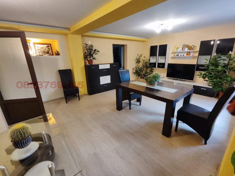 Под наем 4-СТАЕН, област София, гр. Костинброд • 700 € • 83322772 1 — Holmes.bg Под наем 4-СТАЕН, област София, гр. Костинброд • 700 € • 83322772 1