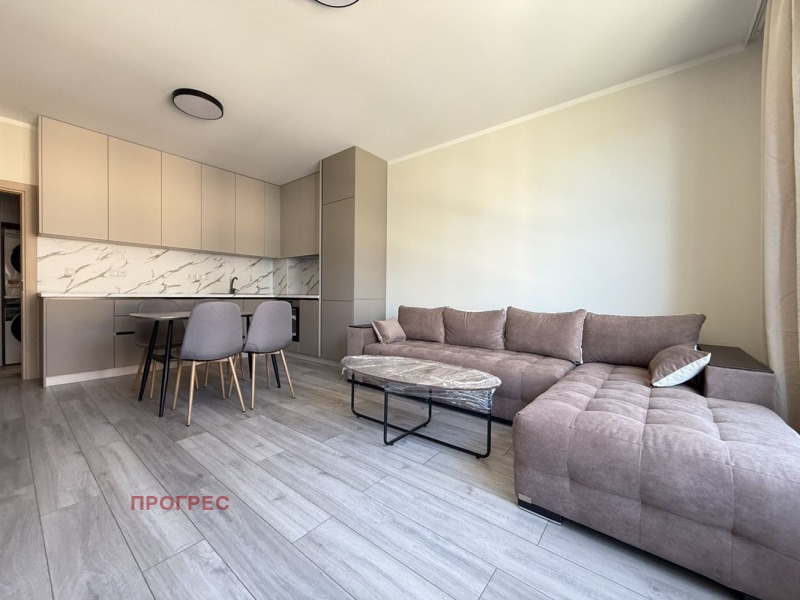 Под наем 2-СТАЕН, град Пловдив, Остромила • 550 € / 1075.71 лв. • 60351750 1 — Holmes.bg Под наем 2-СТАЕН, град Пловдив, Остромила • 550 € / 1075.71 лв. • 60351750 1