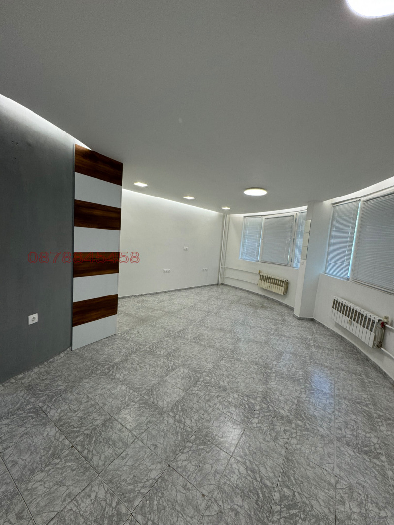 Под наем МАГАЗИН, град Плевен, Идеален център • 455 € / 889.90 лв. • 11514437 1 — Holmes.bg Под наем МАГАЗИН, град Плевен, Идеален център • 455 € / 889.90 лв. • 11514437 1