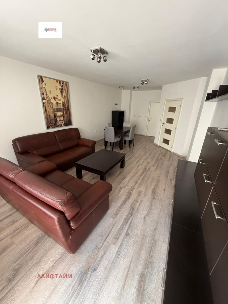 Под наем 3-СТАЕН, град София, Лагера • 720 € / 1408.20 лв. • 89685156 1 — Holmes.bg Под наем 3-СТАЕН, град София, Лагера • 720 € / 1408.20 лв. • 89685156 1