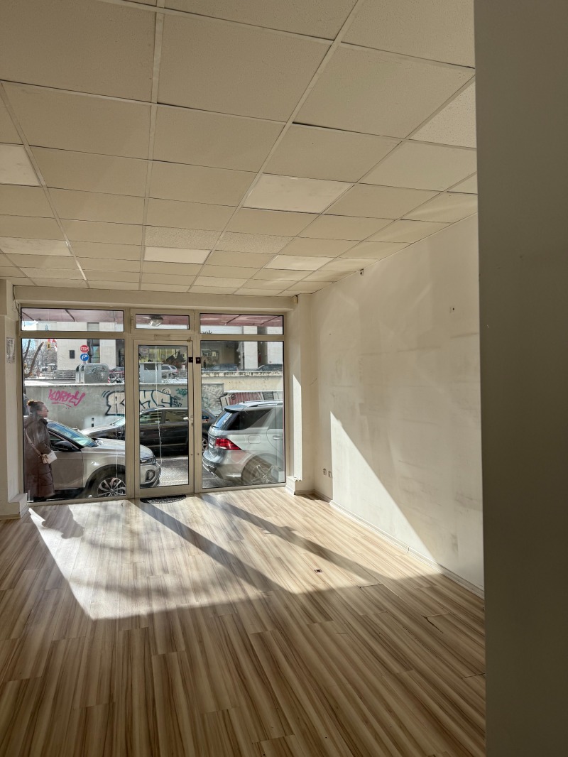 Под наем МАГАЗИН, град София, Център • 1200 € / 2347.00 лв. • 52532107 1 — Holmes.bg Под наем МАГАЗИН, град София, Център • 1200 € / 2347.00 лв. • 52532107 1
