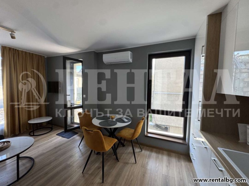 Под наем 2-СТАЕН, град Пловдив, Център • 851 лв. / 435.11 € • 70075874 1 — Holmes.bg Под наем 2-СТАЕН, град Пловдив, Център • 851 лв. / 435.11 € • 70075874 1