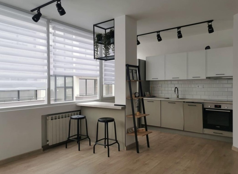 Под наем 3-СТАЕН, град Пловдив, Кършияка • 715 € / 1398.42 лв. • 61129059 1 — Holmes.bg Под наем 3-СТАЕН, град Пловдив, Кършияка • 715 € / 1398.42 лв. • 61129059 1