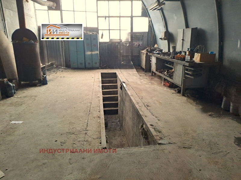 Под наем ПРОМ. ПОМЕЩЕНИЕ, град Пловдив, Индустриална зона - Север • 900 € / 1760.25 лв. • 69090713 1 — Holmes.bg Под наем ПРОМ. ПОМЕЩЕНИЕ, град Пловдив, Индустриална зона - Север • 900 € / 1760.25 лв. • 69090713 1