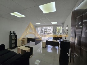 ОФИС, 70 m2 - Holmes.bg ОФИС, 70 m2