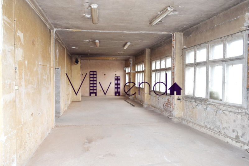 Под наем СКЛАД, град София, с. Кривина • 1200 € / 2347.00 лв. • 83534237 1 — Holmes.bg Под наем СКЛАД, град София, с. Кривина • 1200 € / 2347.00 лв. • 83534237 1