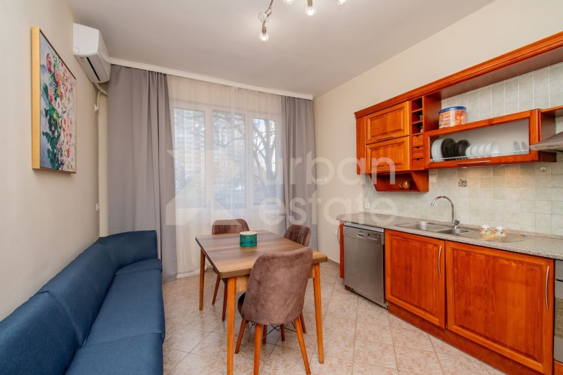 Под наем 3-СТАЕН, град София, Зона Б-5 • 700 € / 1369.08 лв. • 47909387 1 — Holmes.bg Под наем 3-СТАЕН, град София, Зона Б-5 • 700 € / 1369.08 лв. • 47909387 1