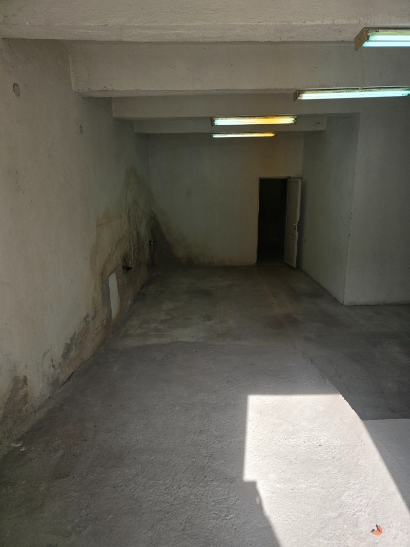 Под наем СКЛАД, град Пловдив, Коматевско шосе • 320 € • 76282400 1 — Holmes.bg Под наем СКЛАД, град Пловдив, Коматевско шосе • 320 € • 76282400 1