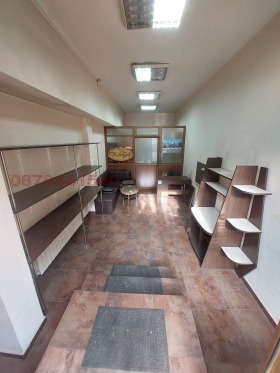 МАГАЗИН, 37 m2 - Holmes.bg МАГАЗИН, 37 m2