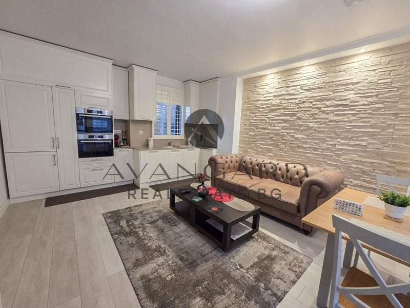 Под наем 2-СТАЕН, град Пловдив, Център • 750 € / 1466.87 лв. • 10113612 1 — Holmes.bg Под наем 2-СТАЕН, град Пловдив, Център • 750 € / 1466.87 лв. • 10113612 1